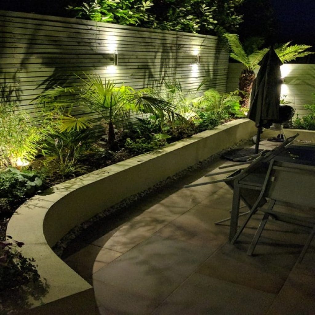 atmospheric garden lighting