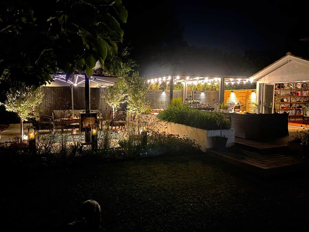 2 Aluminium pergolas close to the house